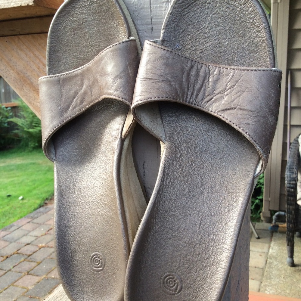 Gravis wedge sandals, tan Sz 8